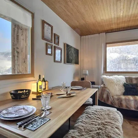 Ravines 45 Cocoon, Cozy & Chic Διαμέρισμα Champéry